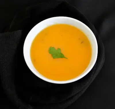 Sopa de zanahorias y naranja